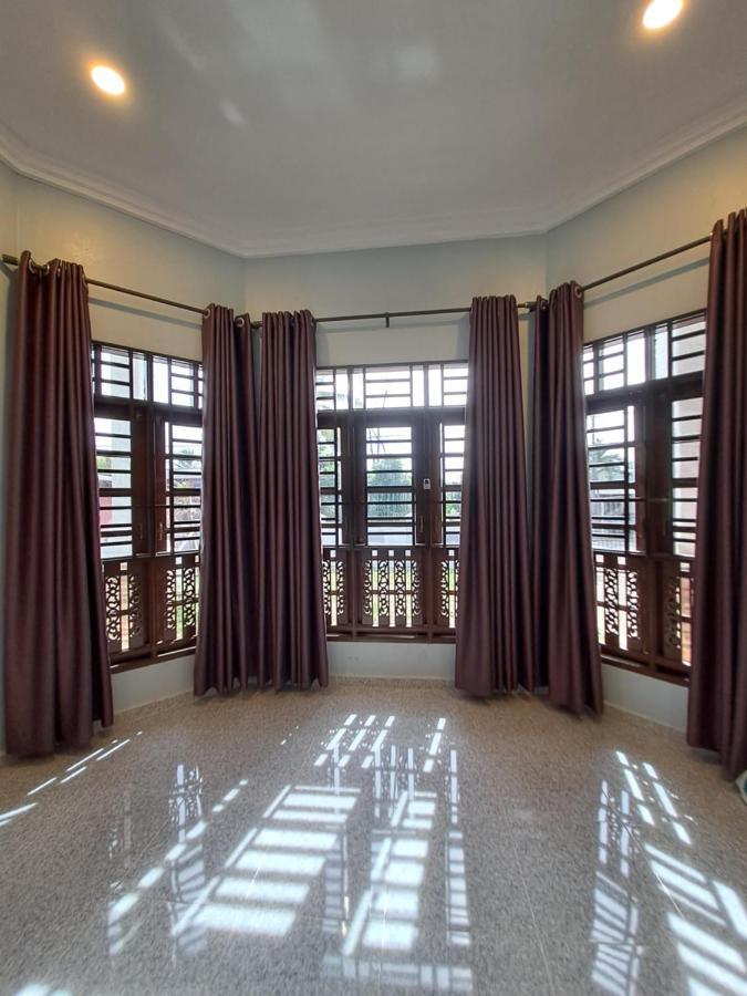 Zn Homestay Gong Badak Kampong Pengkalan Maras Exterior photo
