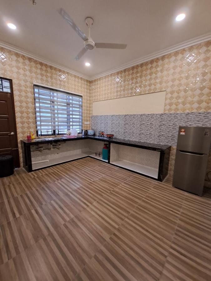 Zn Homestay Gong Badak Kampong Pengkalan Maras Exterior photo